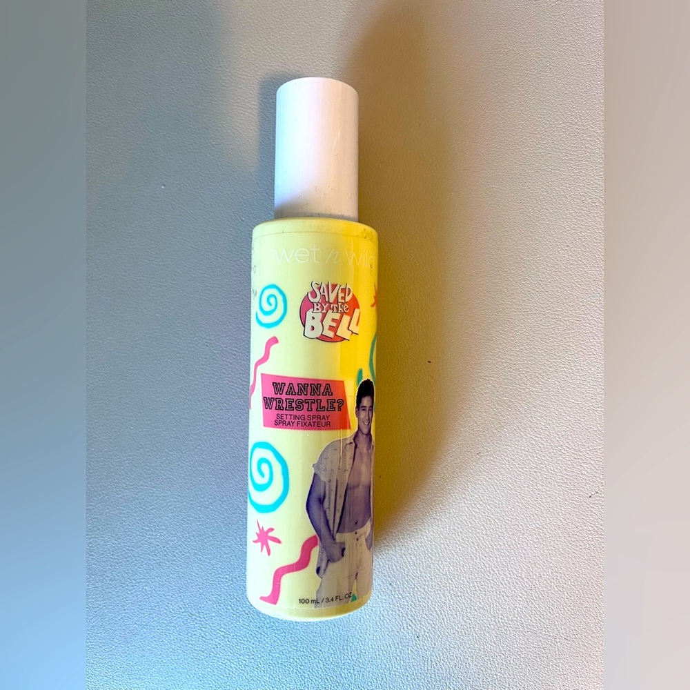 wet n wild Saved by the Bell "Wanna Wrestle" Makeup Setting Spray - 100 ml (NEW)